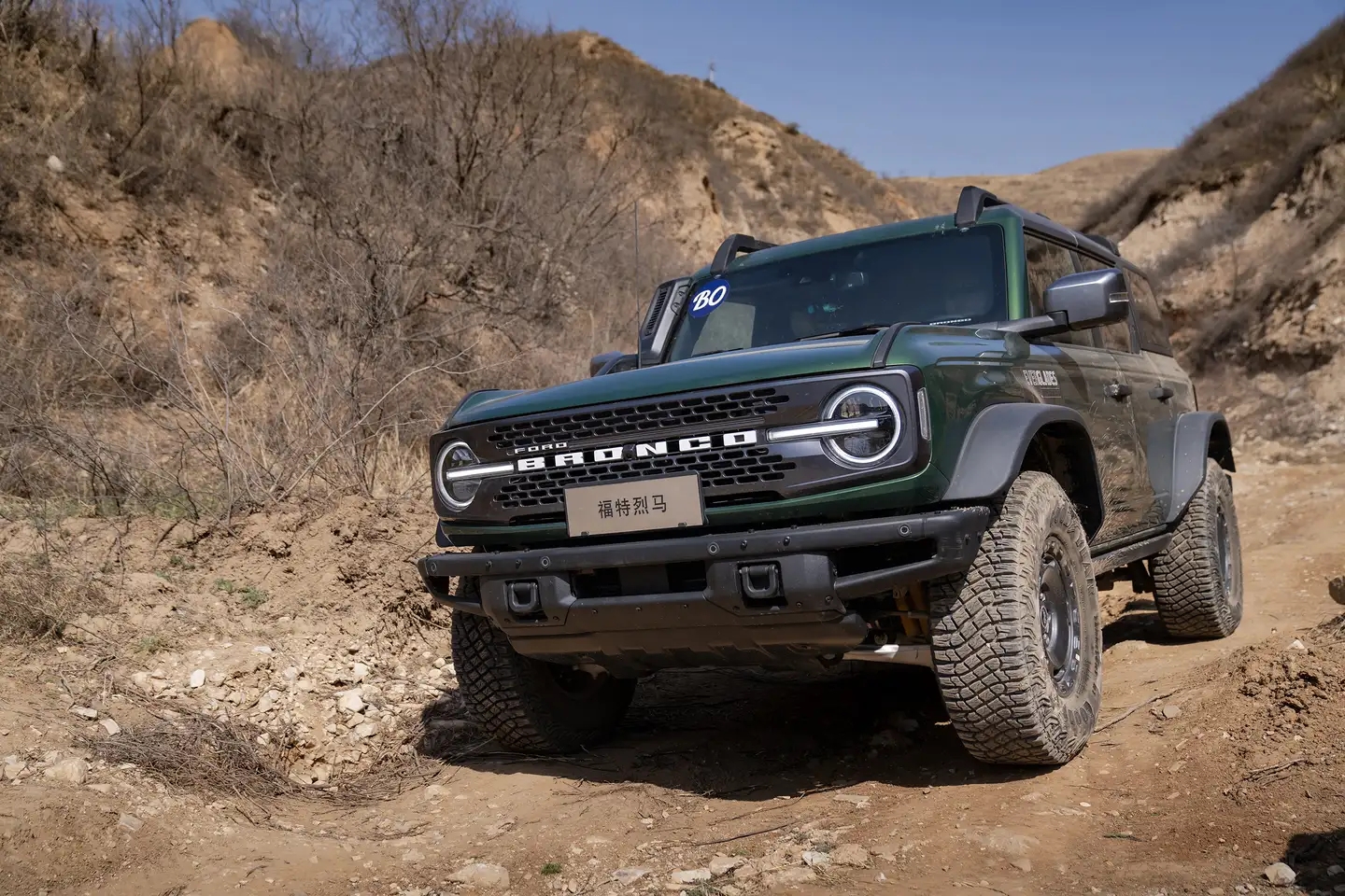 HANTOUR:Test Drive The Ford Bronco, in Its Original Factory Condition — Wild And Fierce!