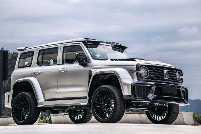 HANTOUR: Tank 300: Exploring The Modification Potential of A Rugged Off-Roader