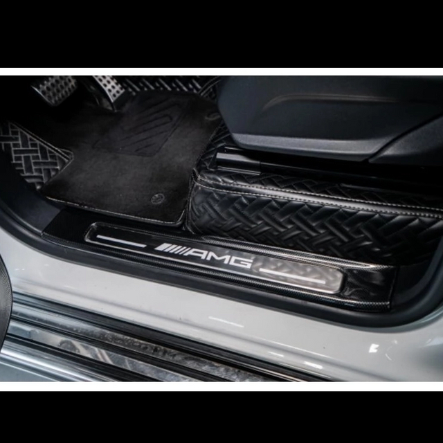Interior Carbon Fiber fiber veneer for Benz G-Class, Custom-fit interior upgrade.C